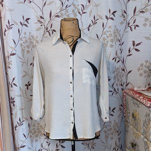 Mine, White & Black loose button-up. Size: S